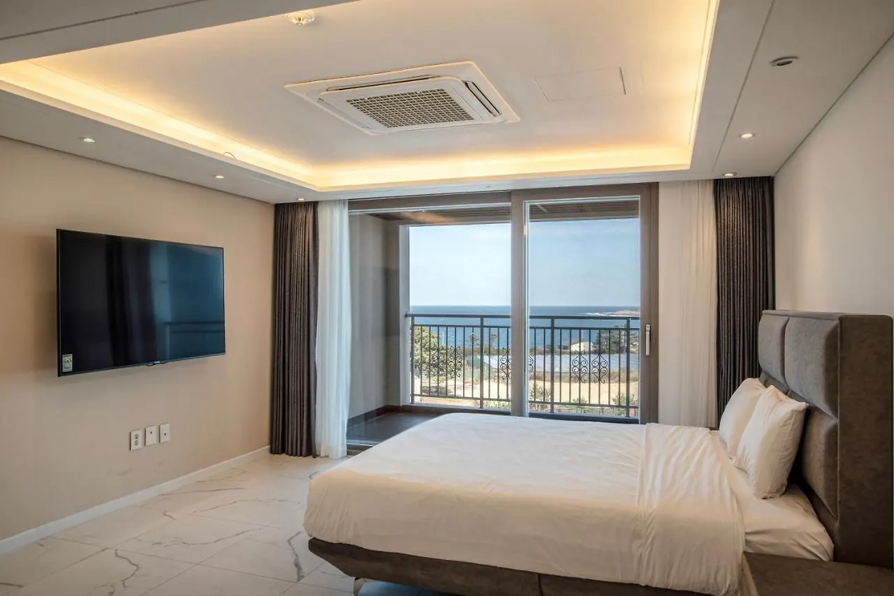 Villa De Aewol Jeju Hotell