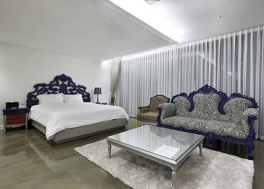 Villa De Aewol Jeju Hotel