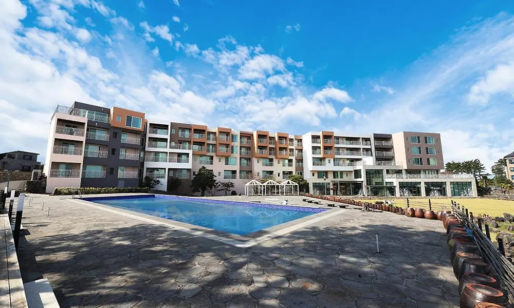 Villa De Aewol Jeju 3*,