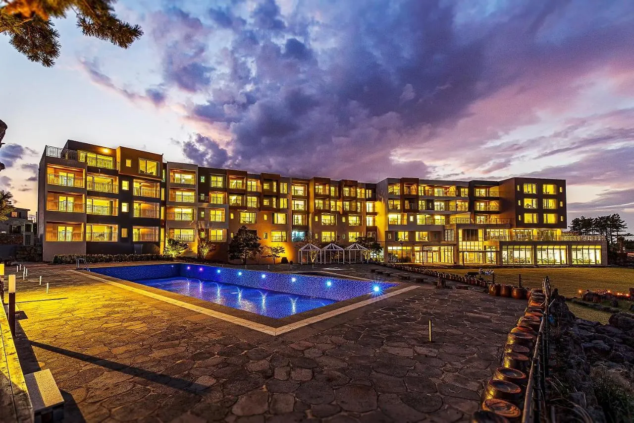 Villa De Aewol Jeju Hotel