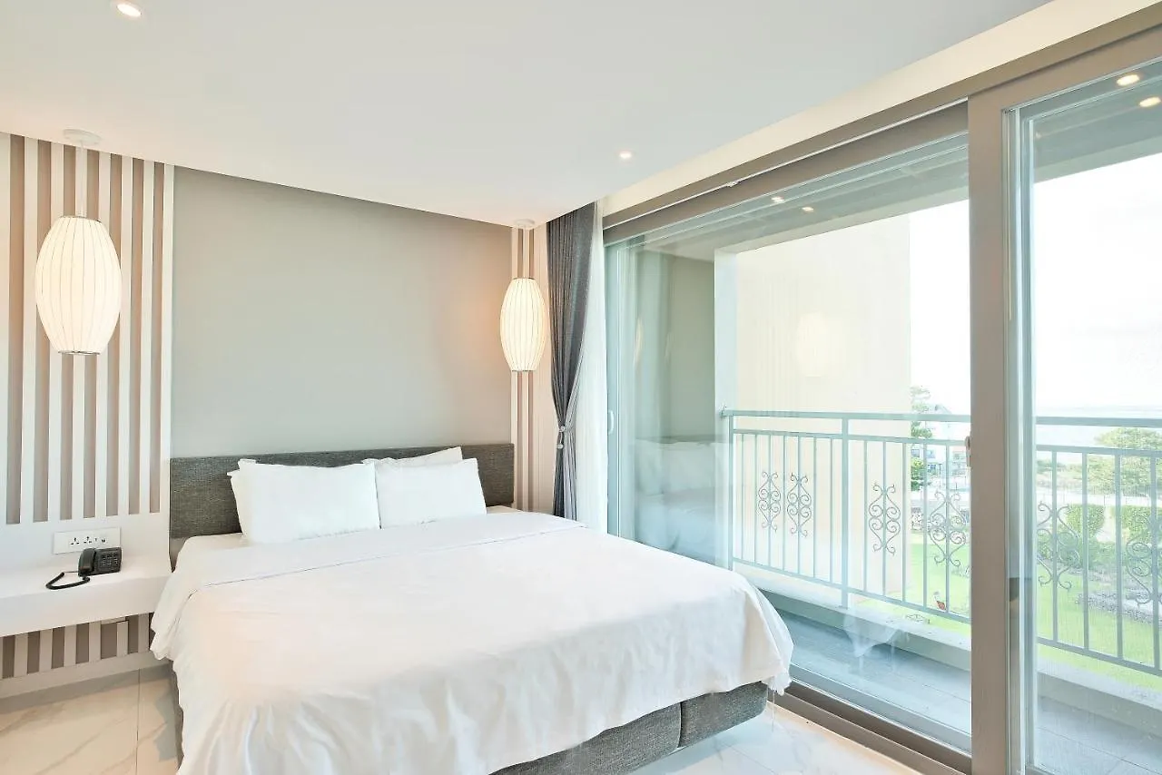 *** Hotel Villa De Aewol Jeju South Korea